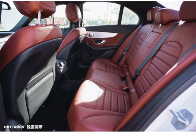 Mercedes-Benz C-Class Sedan C300 2016款 手自排 2.0L  第7張相片