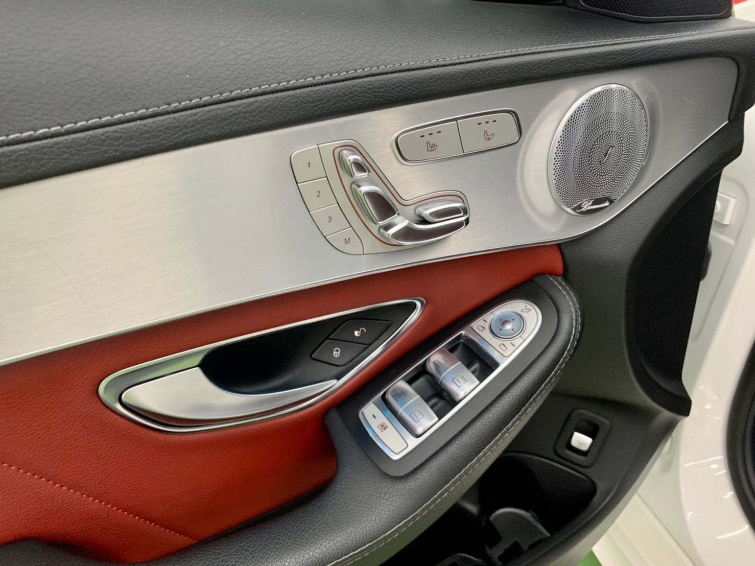 2015年 賓士 C300 AMG  第5張相片