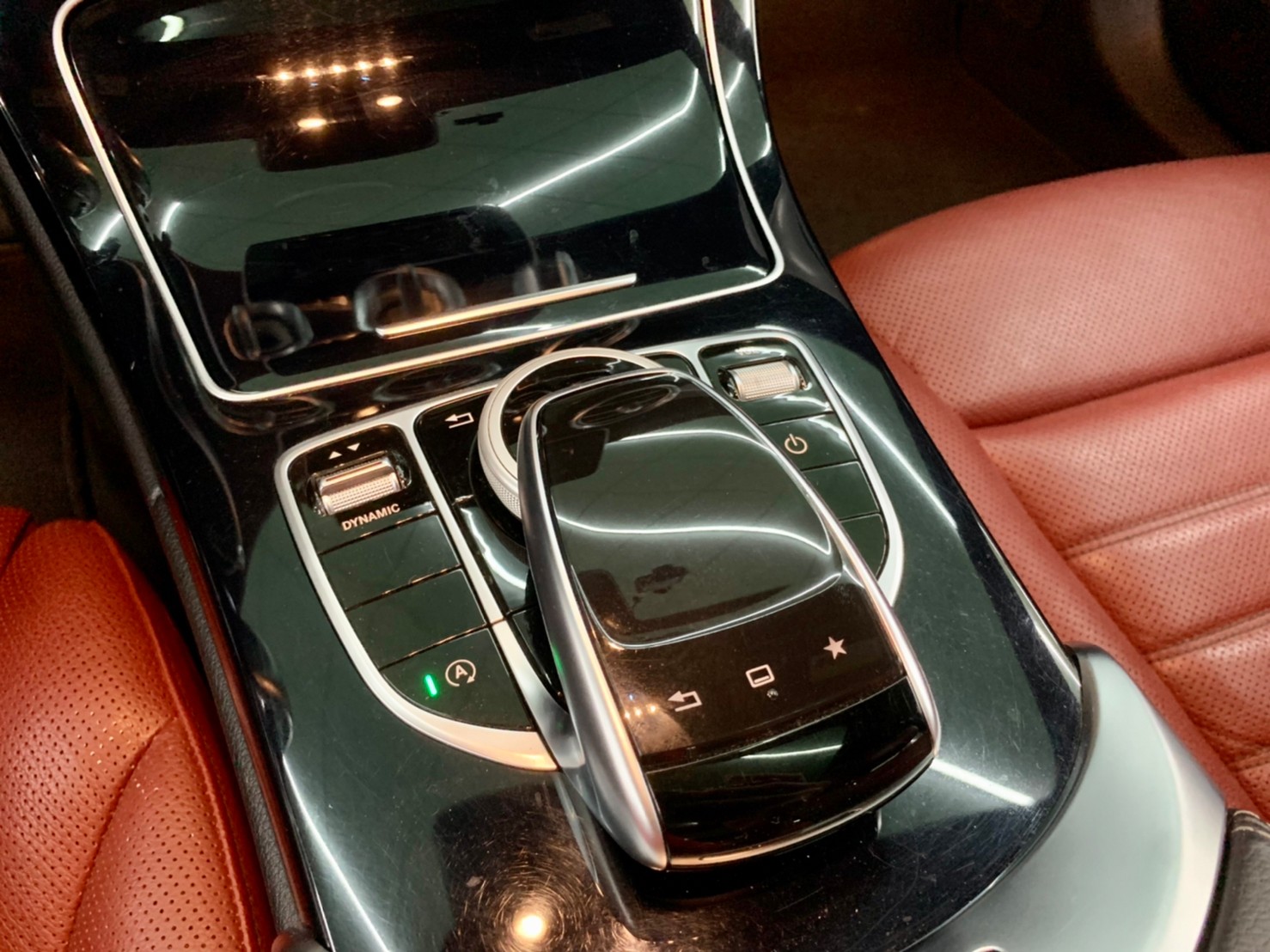 2015年 賓士 C300 AMG  第12張相片