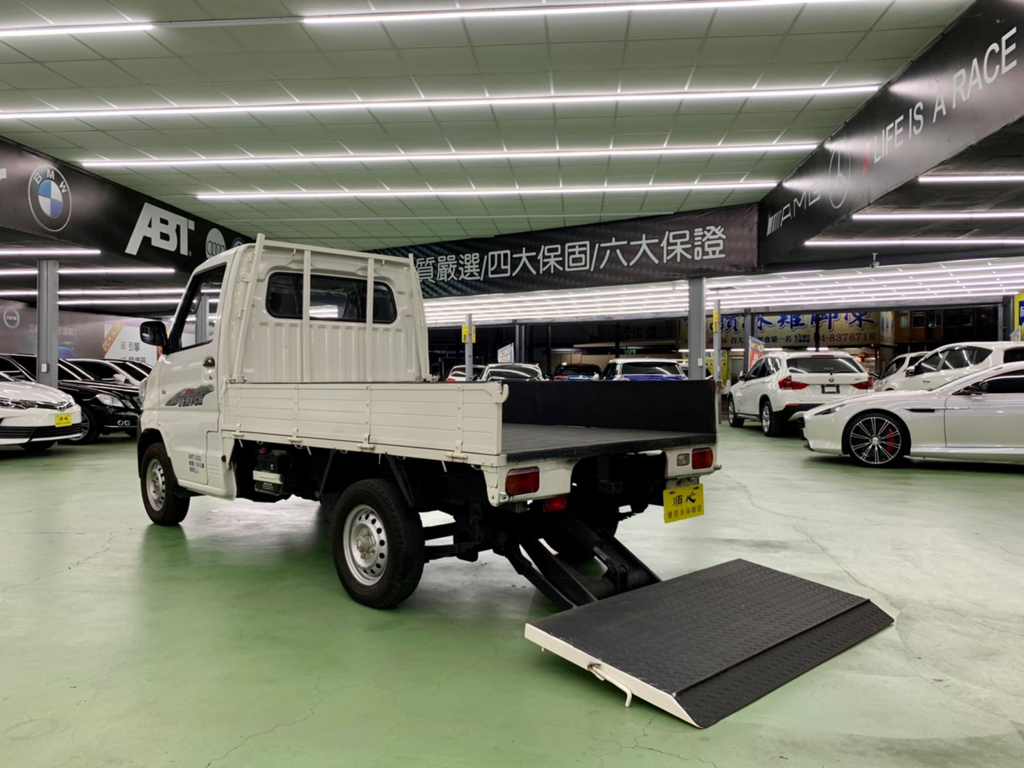 2017年 三菱 菱利 4WD 電動昇降尾門  第7張相片