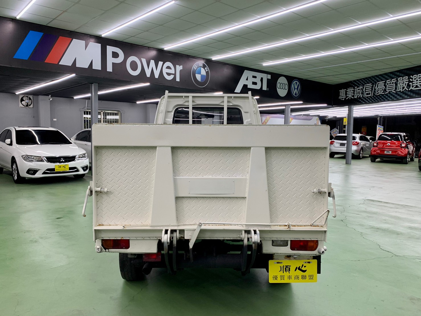 2017年 三菱 菱利 4WD 電動昇降尾門  第9張相片