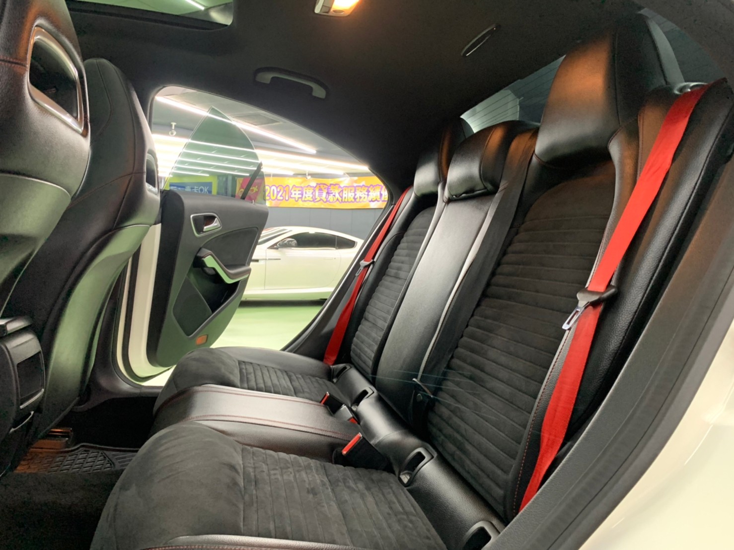 2015年式 賓士 CLA-250 總代理  第11張相片