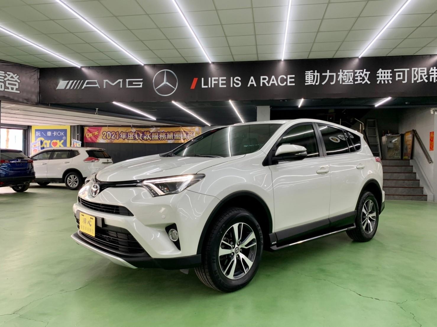 2015年 豐田 RAV4 小改款 2.0  第1張相片