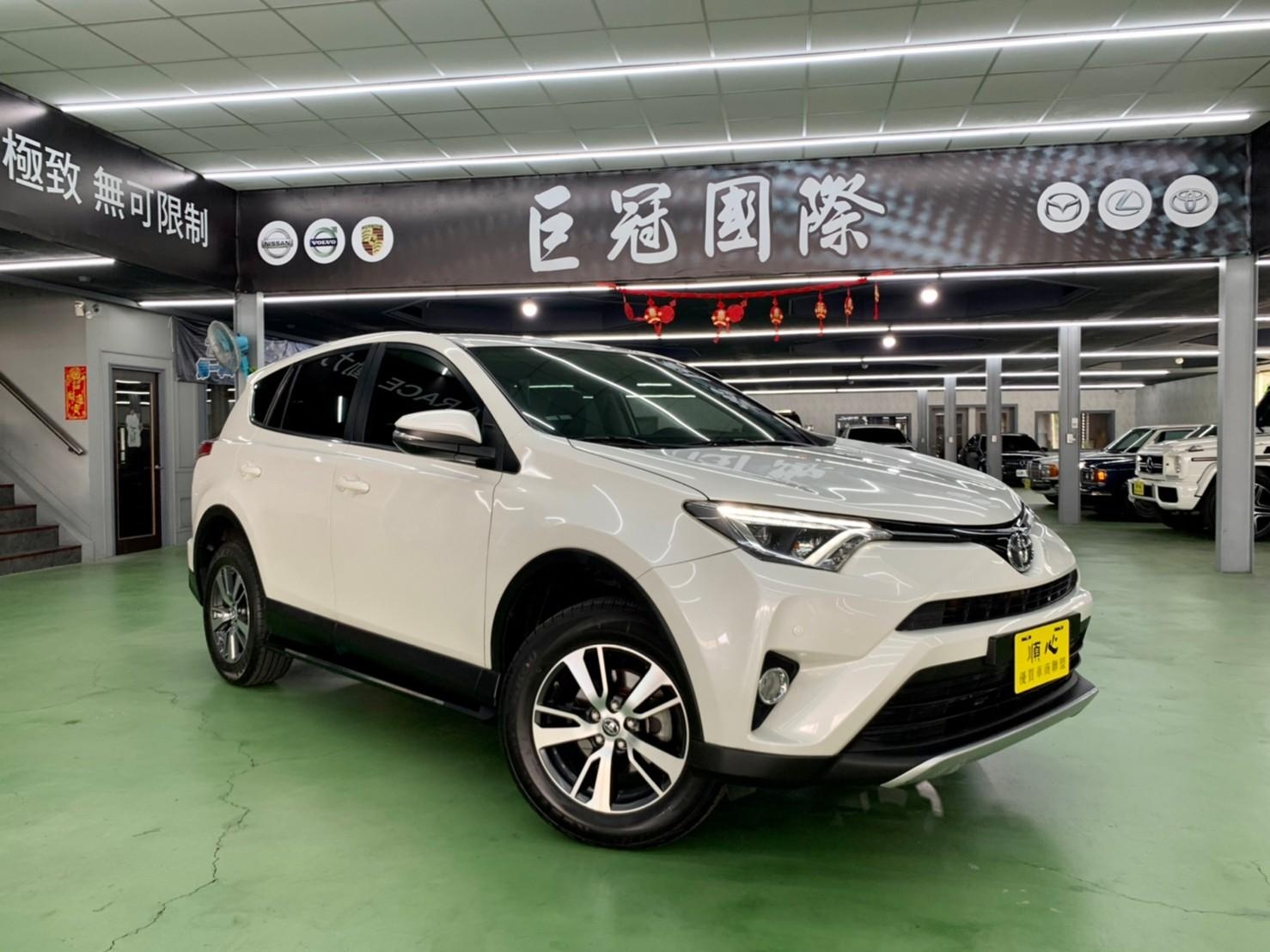 2015年 豐田 RAV4 小改款 2.0  第5張相片