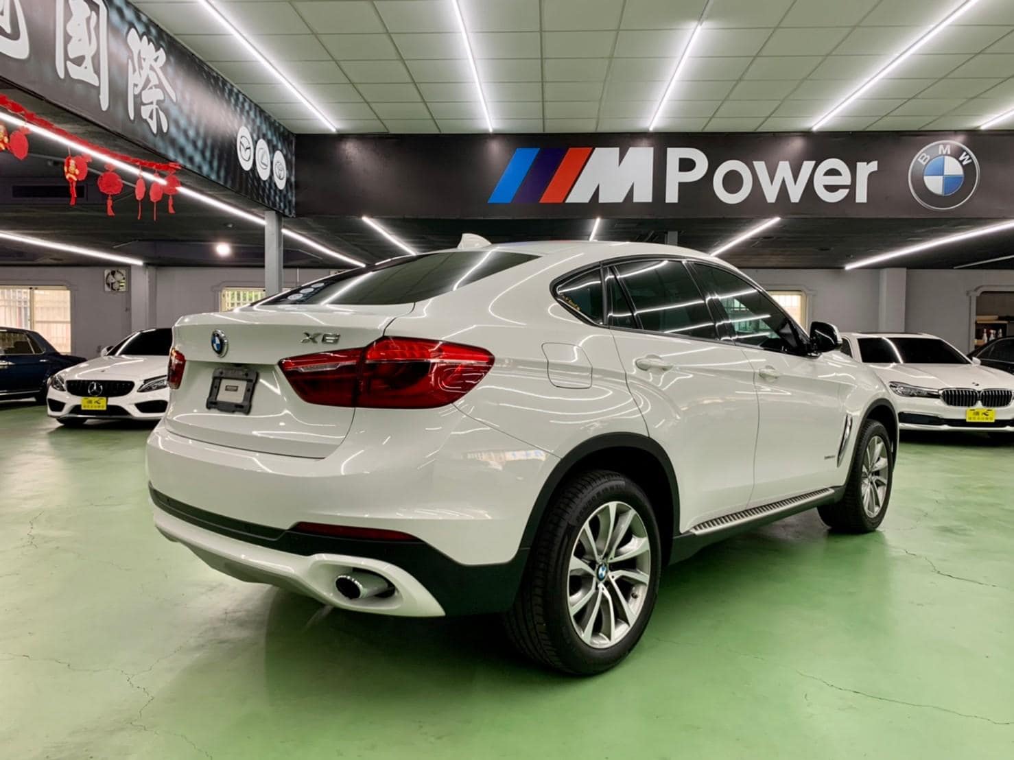 2016年  BMW  F16   X6     35i  總代理  4WD     第2張相片