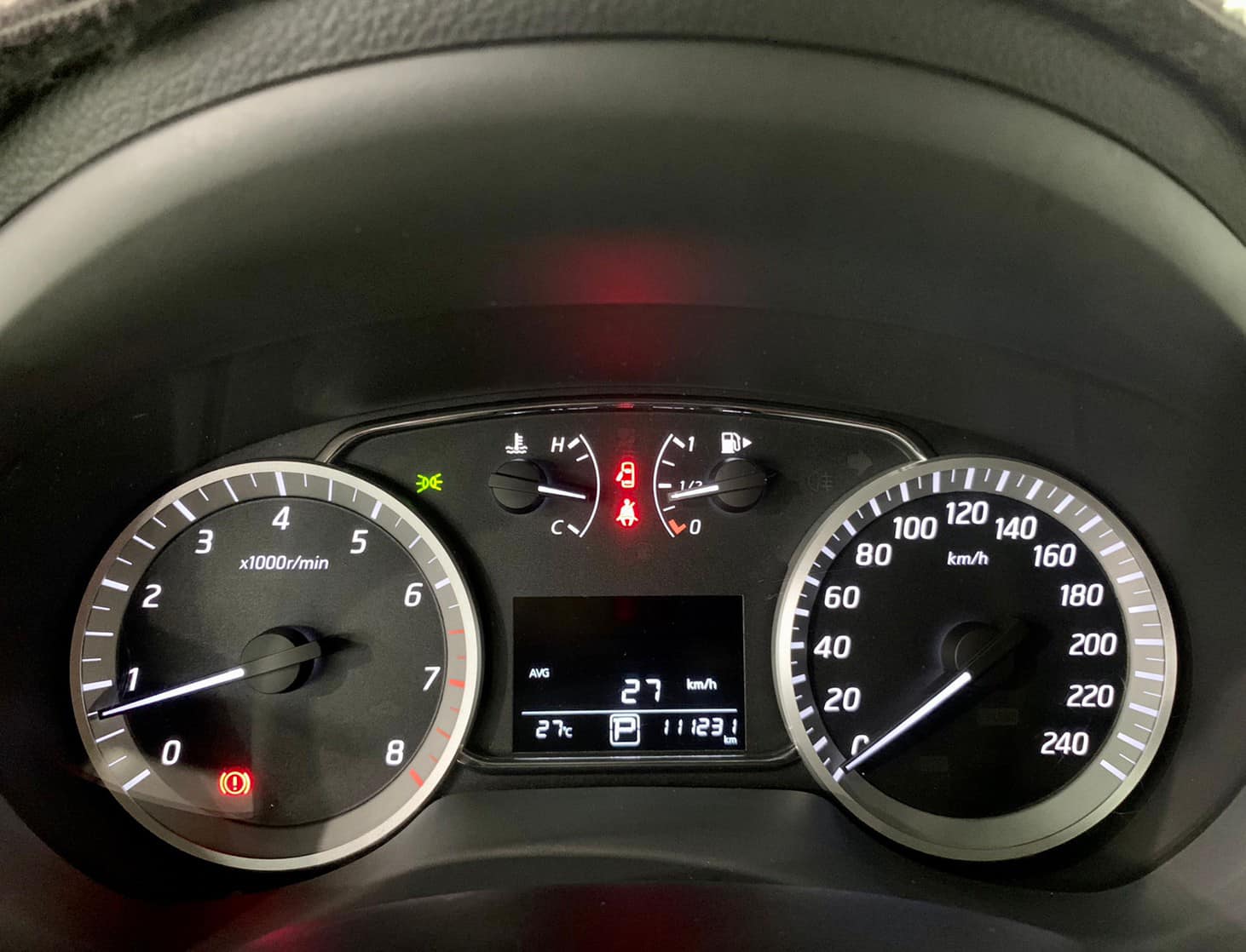 2014年 NISSAN SENTRA  旗艦版  認證車  第11張相片