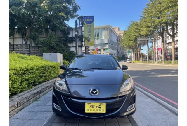 Mazda MAZDA3  第1張相片
