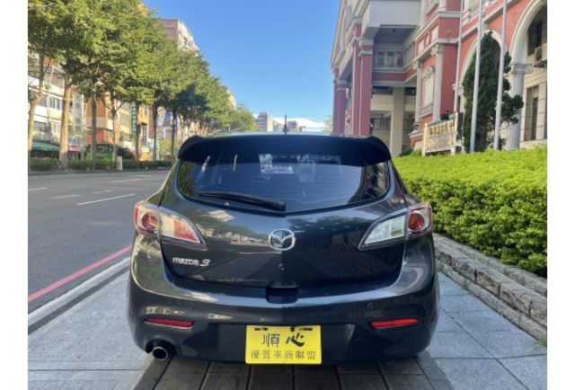Mazda MAZDA3  第2張相片