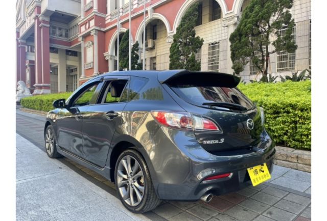 Mazda MAZDA3  第5張相片