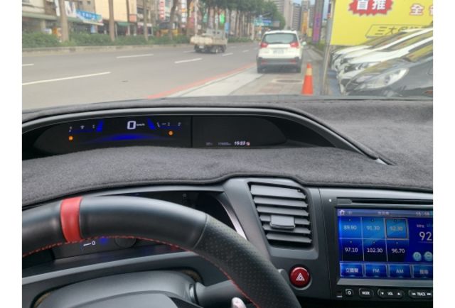 Honda CIVIC  第6張相片