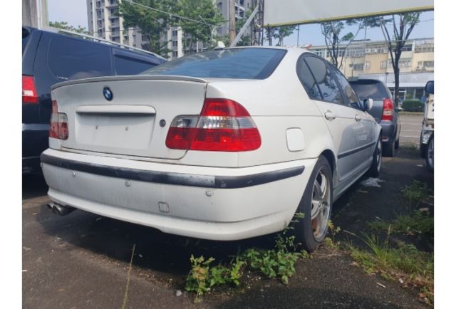 2002 BMW E46 318I 2.0 跑18萬公里  第4張相片