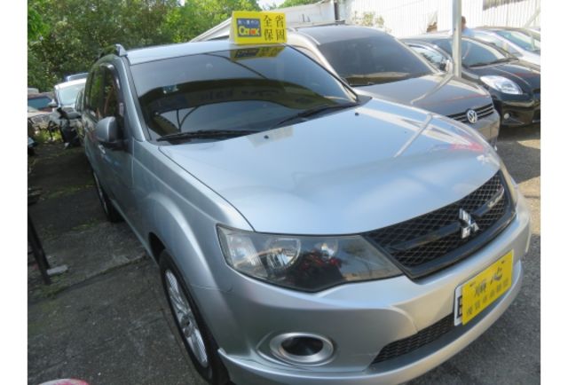 Mitsubishi OUTLANDER  第3張相片