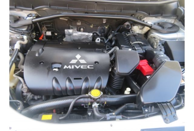 Mitsubishi OUTLANDER  第4張相片