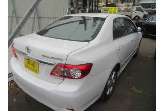 Toyota ALTIS  第4張相片