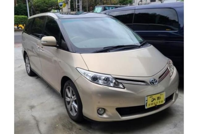 Toyota PREVIA  第1張相片