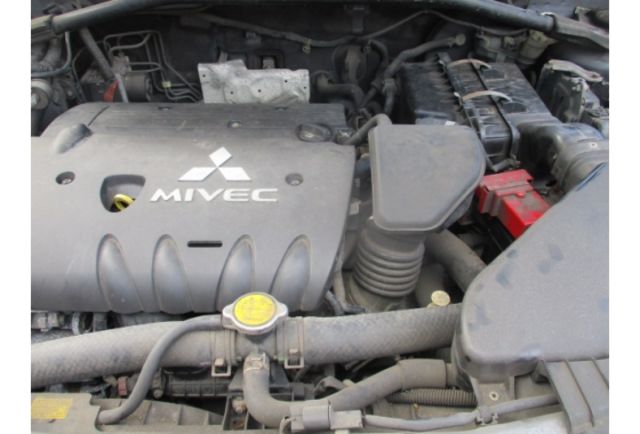 Mitsubishi OUTLANDER  第6張相片