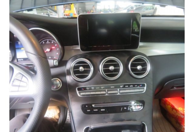 Benz GLC 300  第7張相片
