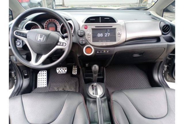 Honda FIT  第7張相片