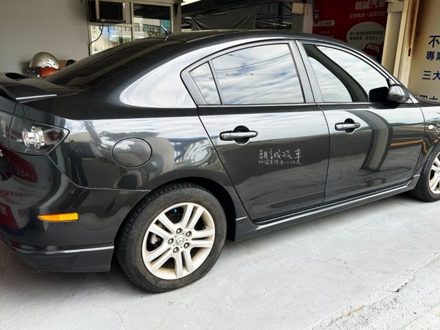 Mazda Mazda3  第2張相片