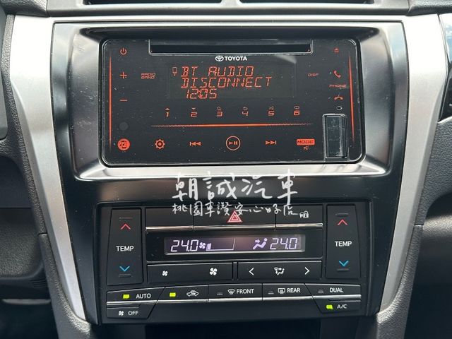 Toyota Camry  第9張相片