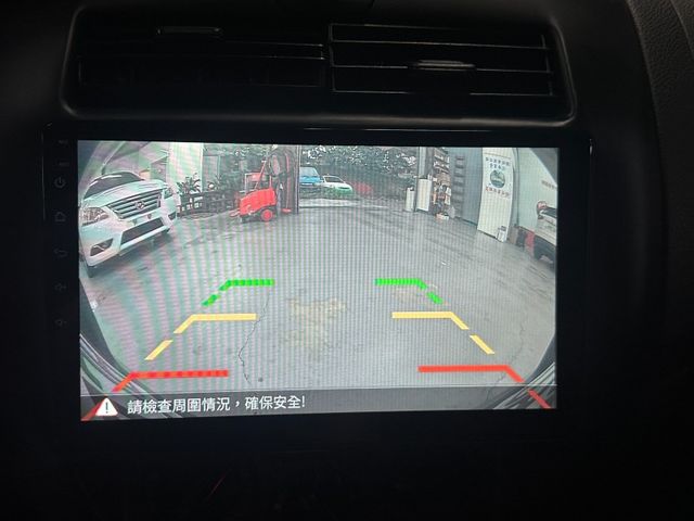 Nissan Livina  第9張相片