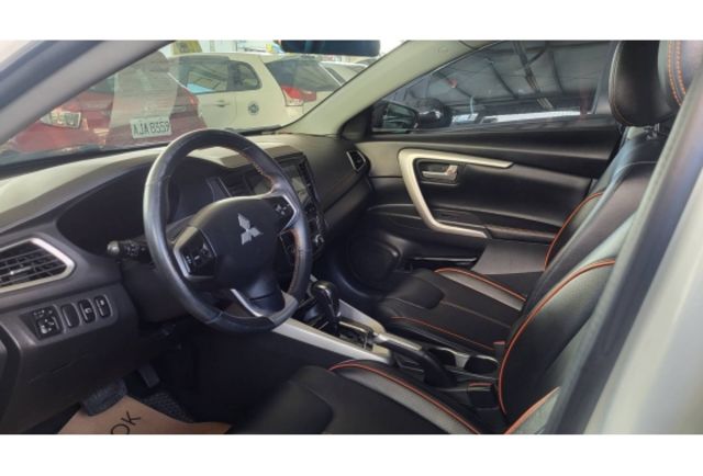 Mitsubishi LANCER  第3張相片