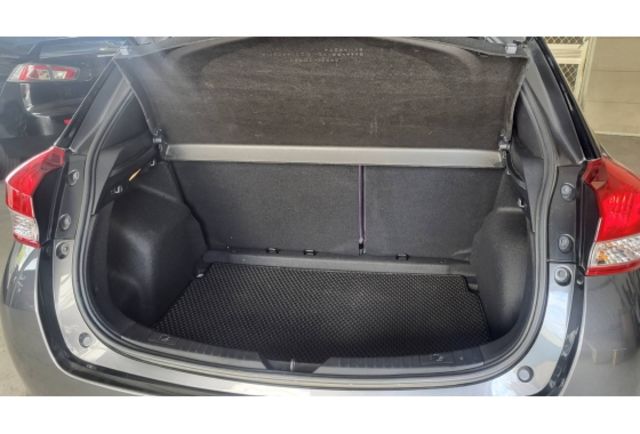 Toyota YARIS  第4張相片