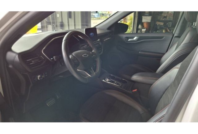 Ford KUGA  第3張相片