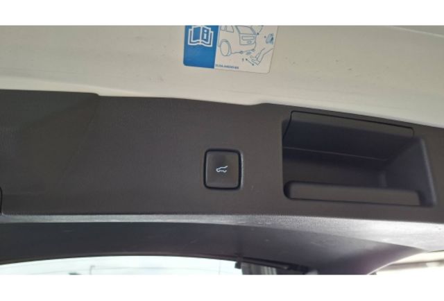 Ford KUGA  第8張相片