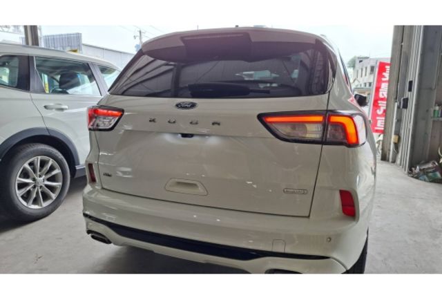 Ford KUGA  第9張相片