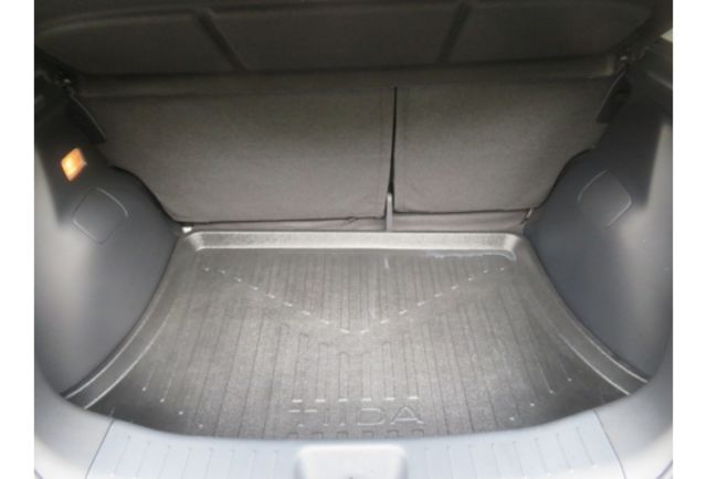 Nissan TIIDA  第3張相片