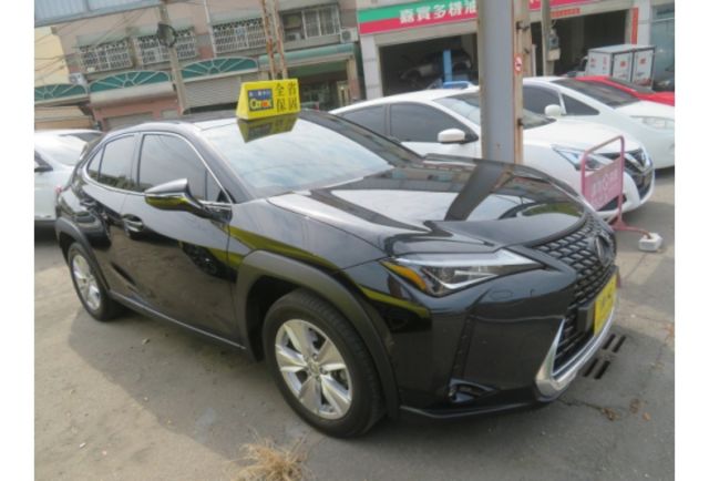 Lexus UX200  第6張相片