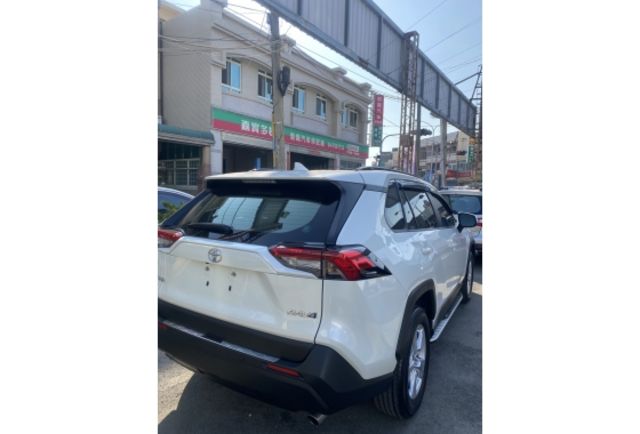 Toyota RAV4  第2張相片