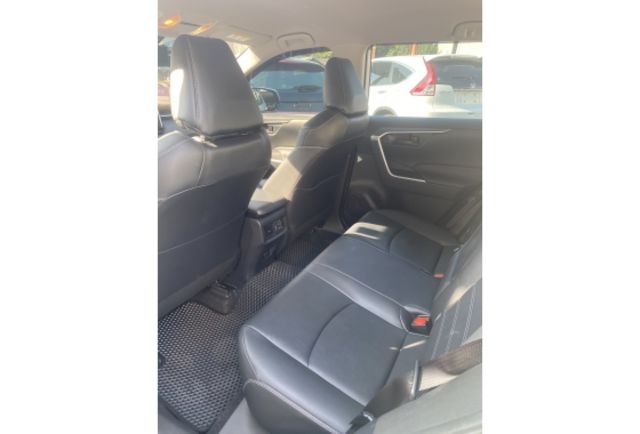 Toyota RAV4  第7張相片