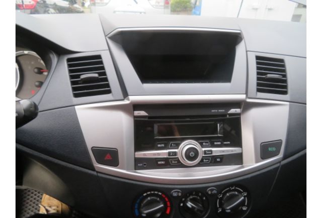 Mitsubishi ZINGER  第8張相片