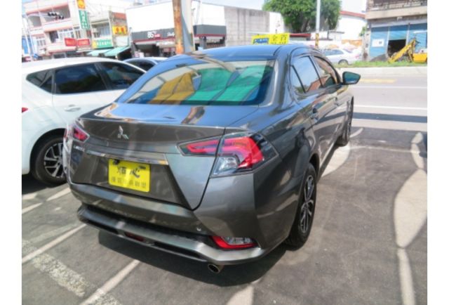 Mitsubishi FORTIS  第4張相片