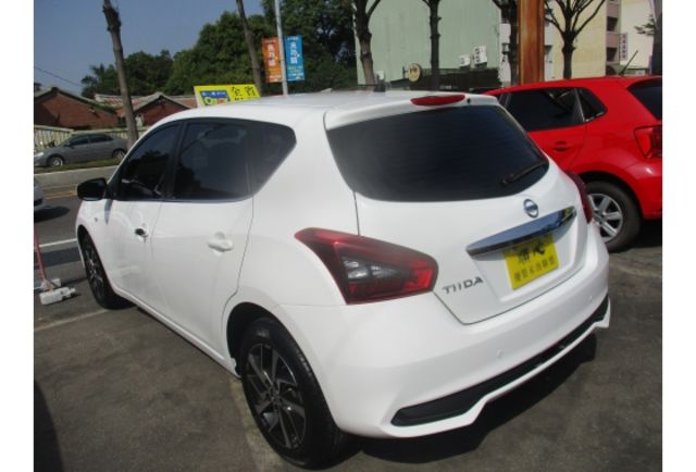 Nissan TIIDA  第3張相片