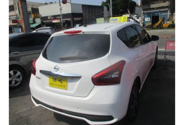 Nissan TIIDA  第4張相片