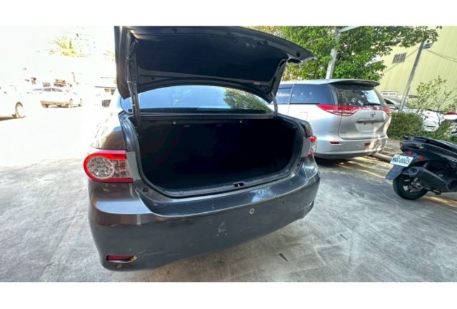 Toyota Altis 1.8  第6張相片