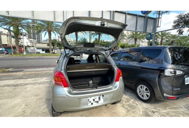 2012 Toyota Yaris E版｜代步首選・經典省油小車  第6張相片
