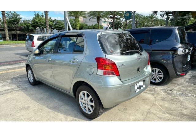 2012 Toyota Yaris E版｜代步首選・經典省油小車  第9張相片