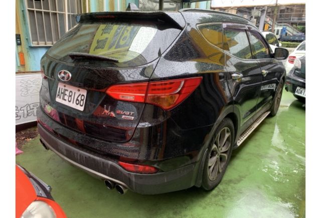Hyundai SANTAFE  第2張相片