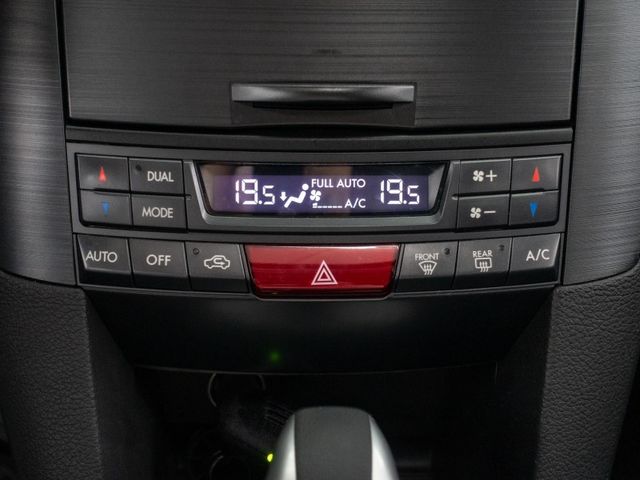 Subaru Legacy  第11張相片