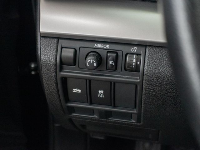 Subaru Legacy  第19張相片