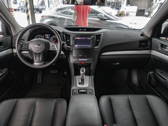 Subaru Legacy  第10張相片