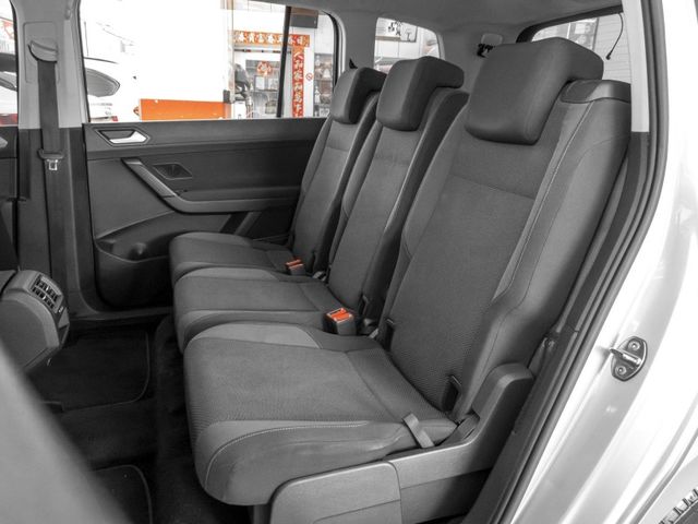 Volkswagen 福斯 Touran  第8張相片