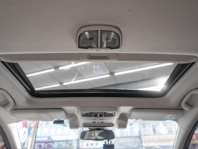 Subaru Levorg  第14張相片