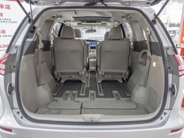 Toyota Previa  第3張相片