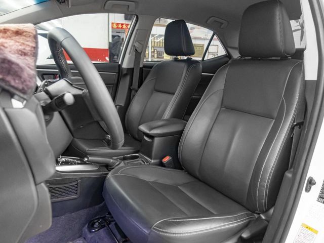 Toyota ALTIS  第11張相片