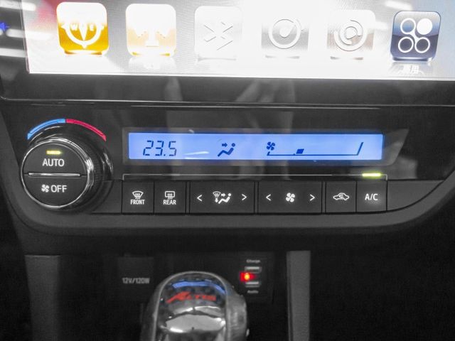 Toyota ALTIS  第16張相片